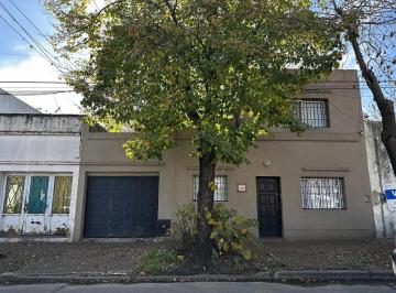 Casa · 124m² · 4 Ambientes · 1 Cochera · Casa en Zona Residencial de Lujan