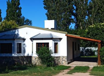 Casa · 110m² · 3 Ambientes · 2 Cocheras · Casa con Vista a Las Sierras en Cortaderas, San Luis