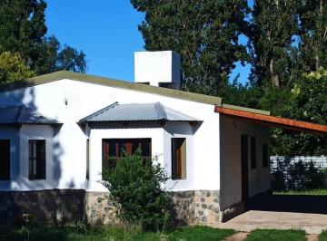 Casa · 110m² · 3 Ambientes · 2 Cocheras · Casa con Vista a Las Sierras en Cortaderas, San Luis
