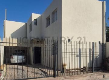 Casa · 160m² · 3 Dormitorios · 1 Cochera · Casa en Venta B° Solar Guaymallén