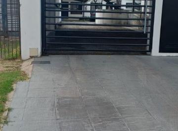 Departamento de 3 ambientes, Lomas de Zamora · Casa Tipo Duplex en Complejo