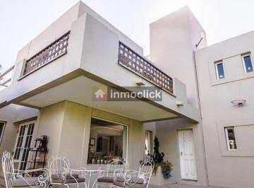 Casa de 7 ambientes, Chacras de Coria · Proyecta Vende Exclusiva Propiedad en Chacras de Coria