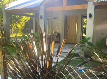 Casa · 132m² · 4 Ambientes · 2 Cocheras · ¡Hermosa Casa Renovada a Nuevo!