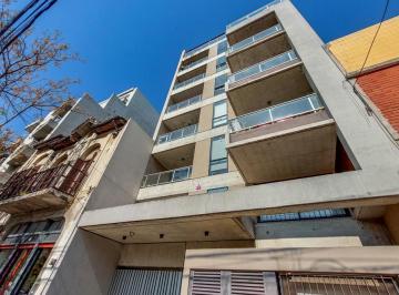 Departamento · 44m² · 2 Ambientes · 1 Cochera · Venta de 2 Ambientes con Balcon Terraza - Cochera - Parque Cha