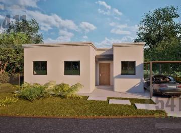 Casa · 121m² · 4 Ambientes · 2 Cocheras · Casa en Venta Santa Elena a Terminar (Estado en Obra Gris) Pilar del Este