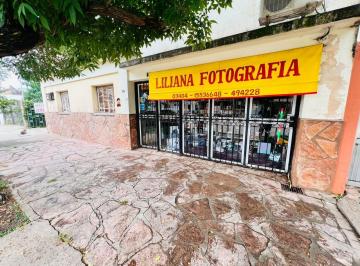 Casa · 297m² · 6 Ambientes · 7 Cocheras · Propiedad con Gran Terreno en Sa Pereyra.