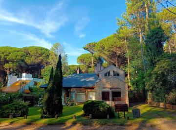 Casa · 156m² · 6 Ambientes · Cod 765 Alquiler a 1 Cuadra 1/2 del Centro!