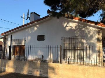 Casa de 3 ambientes, Mar del Tuyú · Casa en Venta en Mar del Tuyu con Buena Ubicación