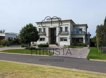 Casa de 9 ambientes, Pilar · Casa en Venta Pilara 5 Dorm. + 7 Baños + Dependencia + Lavadero + Cochera + Salon de Fiesta + Sauna + Pileta