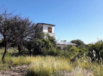 Casa · 208m² · 3 Ambientes · 5 Cocheras · Casas en Venta con Vista Abierta y Franca Al Cerro Uritorco