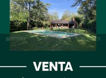 Casa · 131m² · 4 Ambientes · 3 Cocheras · Casa en Venta en La Martona, Cañuelas