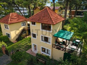 Terreno · 90m² · 3 Ambientes · 1 Cochera · En Venta Complejo de Cabañas en Pinamar - 1 2 y 3 Ambientes - Oportunidad de Inversión