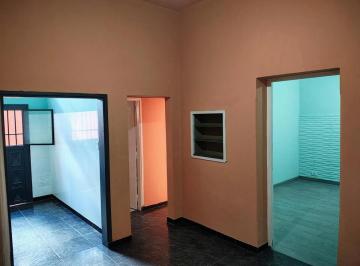 Casa · 57m² · 3 Ambientes · 1 Cochera · Casa en Venta - 2 Dorm. 1 Baños - Lanús