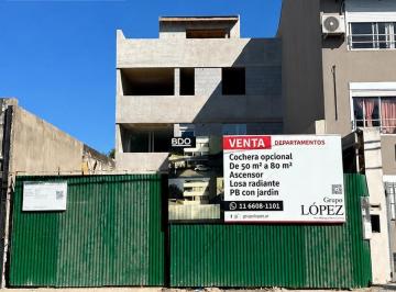 Departamento · 80m² · 4 Ambientes · Venta Depto PH 4 Ambientes en Florida, 3 Dorm 2 Baños Completos, Bajas Expensas
