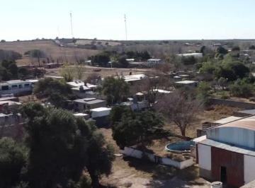 Local comercial · 900m² · 10 Ambientes · Alquiler Galpones con Ingreso Para Camiones, Fosa