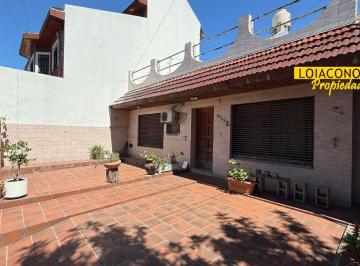 Casa de 5 ambientes, Villa Lugano · Casa Multifamiliar 5amb C/fondo Libre en Venta - Saraza Al 5200 - Loiacono Propiedades