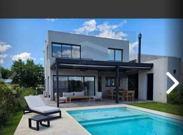 Casa · 179m² · 5 Ambientes · 4 Cocheras · Casa Chalet en Alquiler en Araucarias, Puertos, Escobar