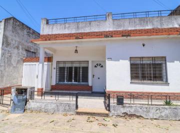 moron-el-palomar-venta-casa-4-ambientes · Casa 4 Amb. Patio Terraza