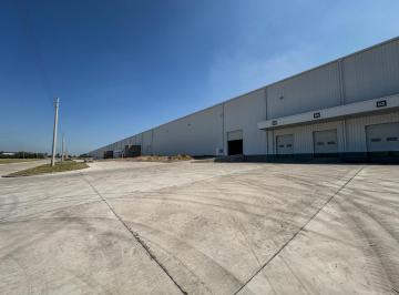 Depósito · 9000m² · 1 Ambiente · Alquiler - Depósito - Pque Ind Reconquista, Moreno - Superficies de 1.200 m² a 18.000 m²