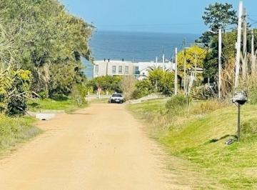 Terreno · 510m² · Terreno en Venta en El Chorro – Esquinero 510 m² a 1 Cuadra del Mar, Vista Al Mar y Listo Para Const