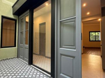 PH de 4 ambientes, Palermo · Hermoso PH // Patio y 2 Habitaciones