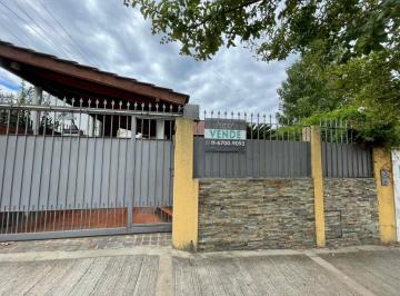 Casa · 174m² · 4 Ambientes · 1 Cochera · Casa en Venta Apto a Credito Bancario