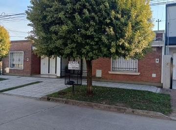 Casa de 3 ambientes, Armstrong · Casa en Venta en Armstrong – Barrio Norte – 2 Dorm. con Garage