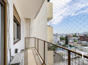 Departamento · 73m² · 3 Ambientes · Semipiso Tres Ambientes con Balcón. Excelente Plano y Potencial.