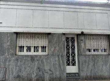 Casa · 244m² · 3 Ambientes · 1 Cochera · Casa en La Plata