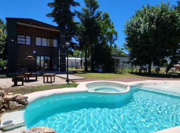 Casa · 90m² · 3 Ambientes · 4 Cocheras · Casa con Pileta en Barrio Privado San Antonio | Lote 1.200 m² Frente a Pulmón Verde