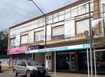 Local comercial · 640m² · 15 Ambientes · Neuquen. Alquiler. Local Comercial. Oficina en Dos Plantas. Bajo Zona Comercial Cercano Galeria Pase