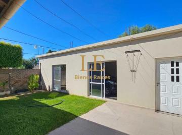 Casa · 170m² · 4 Ambientes · 2 Cocheras · Casa en Venta - Escobar - Barrio Las Lomas