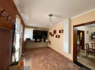 Casa · 121m² · 3 Dormitorios · 1 Cochera · Casa - Arroyo Seco