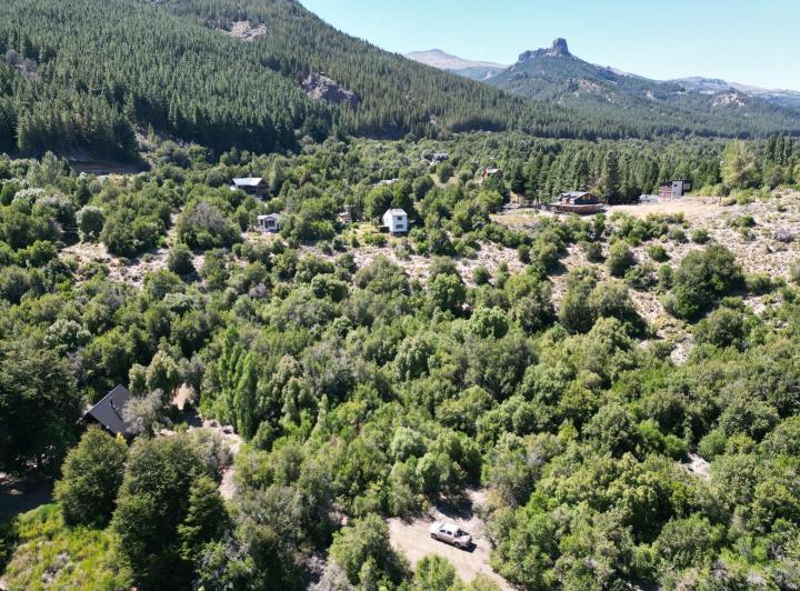 Terreno · 1083m²