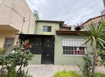 Casa · 150m² · 5 Ambientes · 1 Cochera · Venta Casa 5 Ambientes en Villa Celina. Barrio Sarmiento