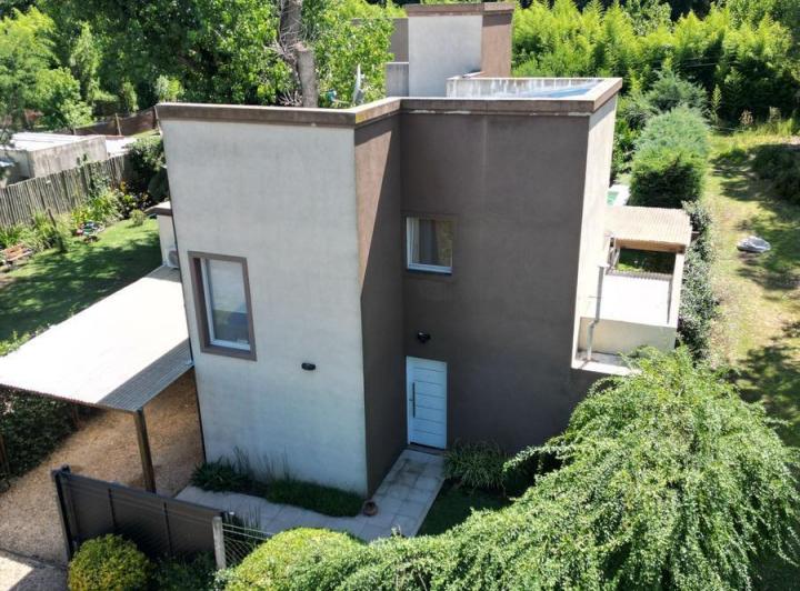 Casa · 150m² · 5 Ambientes · 1 Cochera