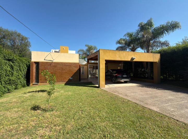Casa · 233m² · 6 Ambientes