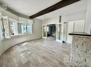 Casa · 75m² · 2 Ambientes · Casa en Venta. Ideal Vivienda o Profesionales. Zona Shopping Paseo Aldrey.
