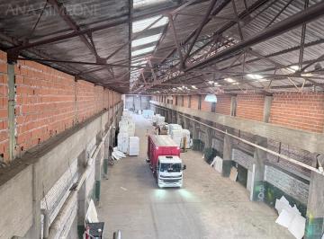 Bodega-Galpón · 1667m² · Galpón - Alquiler - Avellaneda Sarandi