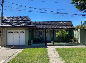 JYB-JYB-2348_2 · Casa en Venta Ubicada en 511 4 y 5.