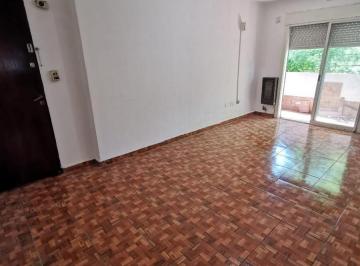 Departamento · 51m² · 3 Ambientes · 1 Cochera · Departamento en Venta, 2 Dorm.