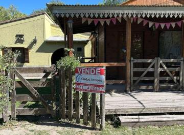 Casa de 6 ambientes, Punta Indio · En Venta Casa Calle Pericón Entre Belgrano y Tobas - Punta del Indio