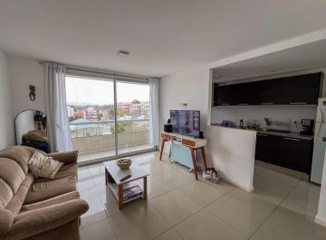 Departamento · 60m² · 2 Ambientes · 2 Amb Moderno a La Calle