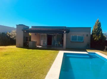 Casa · 125m² · 3 Ambientes · 2 Cocheras · Casa con Pileta en Venta Pilar del Este San Eduardo