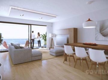 Departamento · 75m² · 3 Ambientes · Alquiler Apartamento de 2 Dorm. Sobre Rambla en Malvín