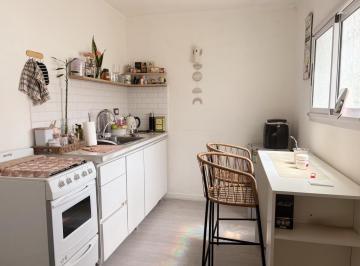 PH · 42m² · 2 Ambientes · Venta PH Interno Refaccionado – Barrio La Loma, La Plata