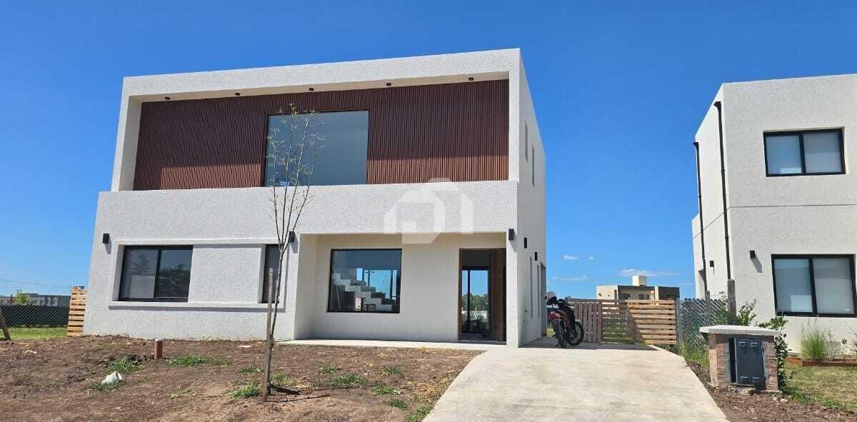 Casa en venta en Santa Elisa 0