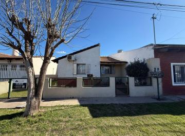 Casa de 4 ambientes, Capitán Sarmiento · Casa de 4 Dorm. en Venta Capitan Sarmiento