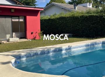 Casa · 150m² · 4 Ambientes · 2 Cocheras · Casa en Venta con Pileta en Barrio Cerrado Lujan del Sol Tomo Auto Apto Credito