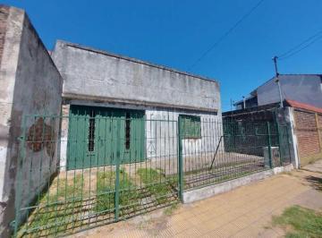Terreno , Lanús · Lote con 2 Unidades a Refaccionar o Demoler